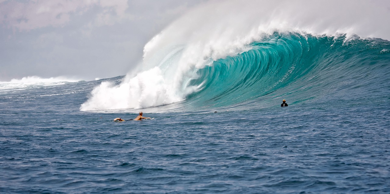 Image - big waves surfers power