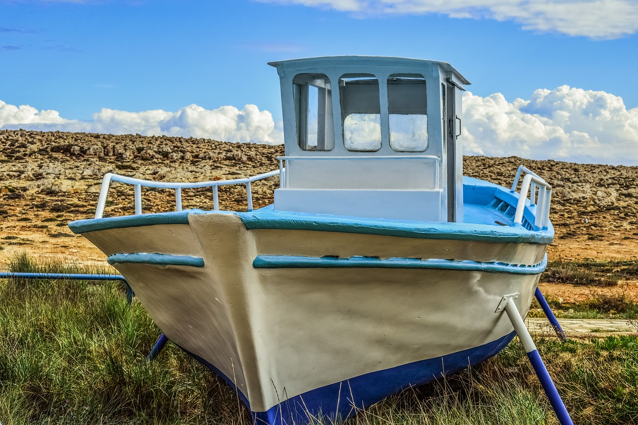 Image - boat grounded decorative