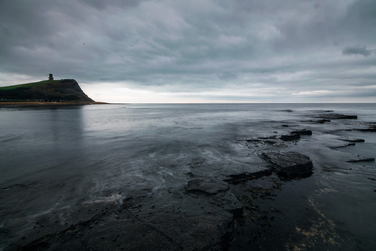 Image - kimmeridge rock dorset england