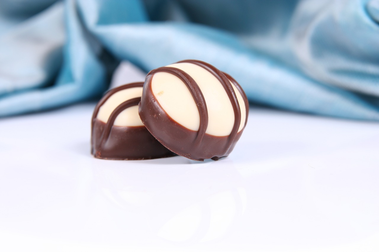 Image - chocolates chocolate candy nibble