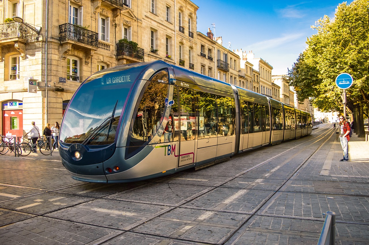 Image - bordeaux france tram traffic