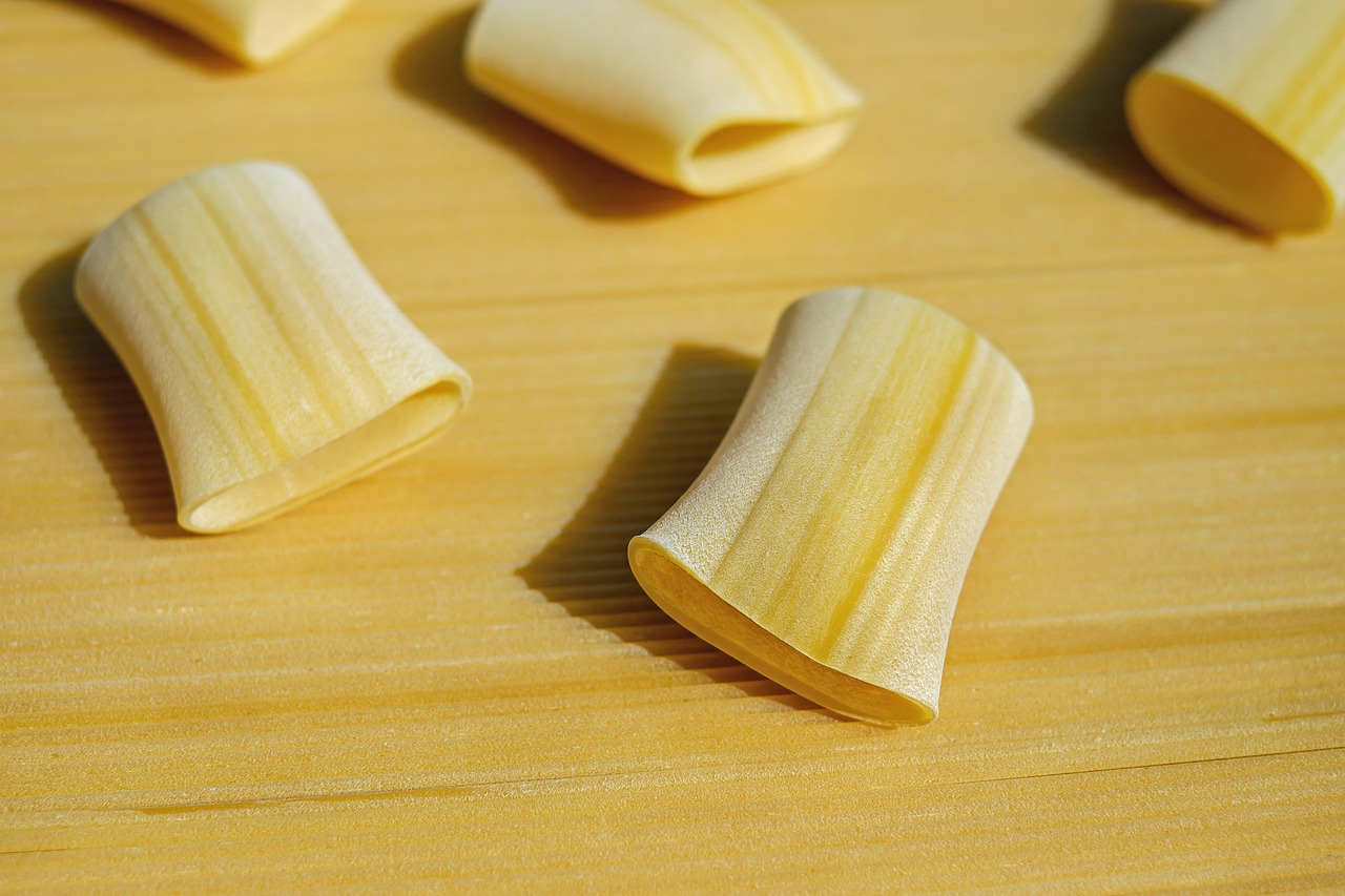 Image - noodles raw paccheri giganti pasta