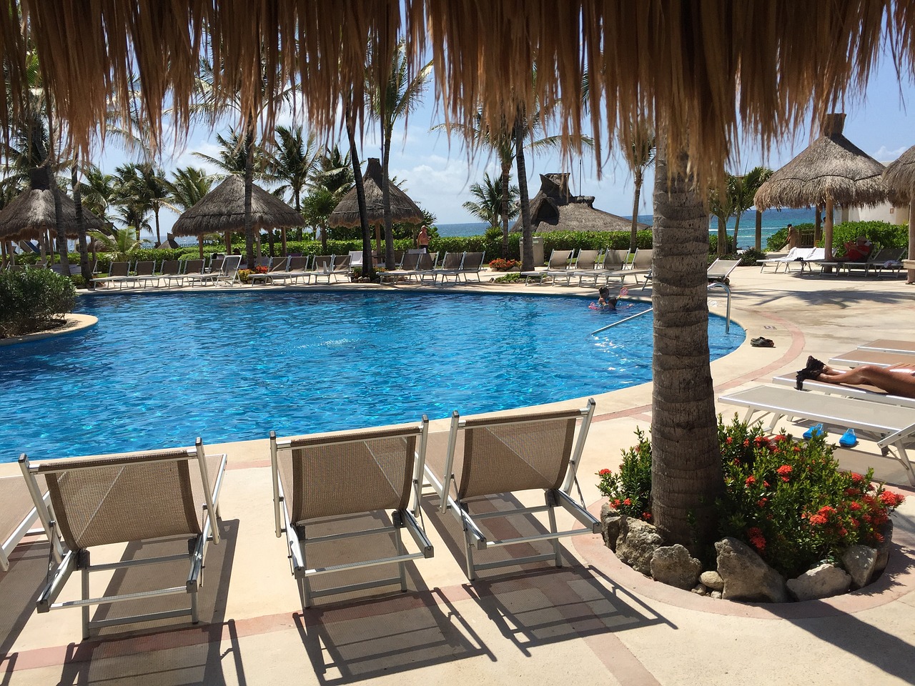 Image - cancun ocean pool beach peaceful