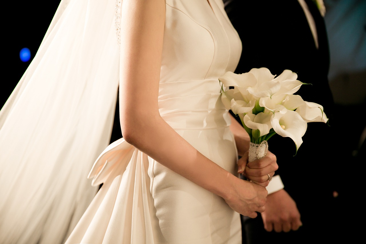 Image - wedding veil the bride bouquet