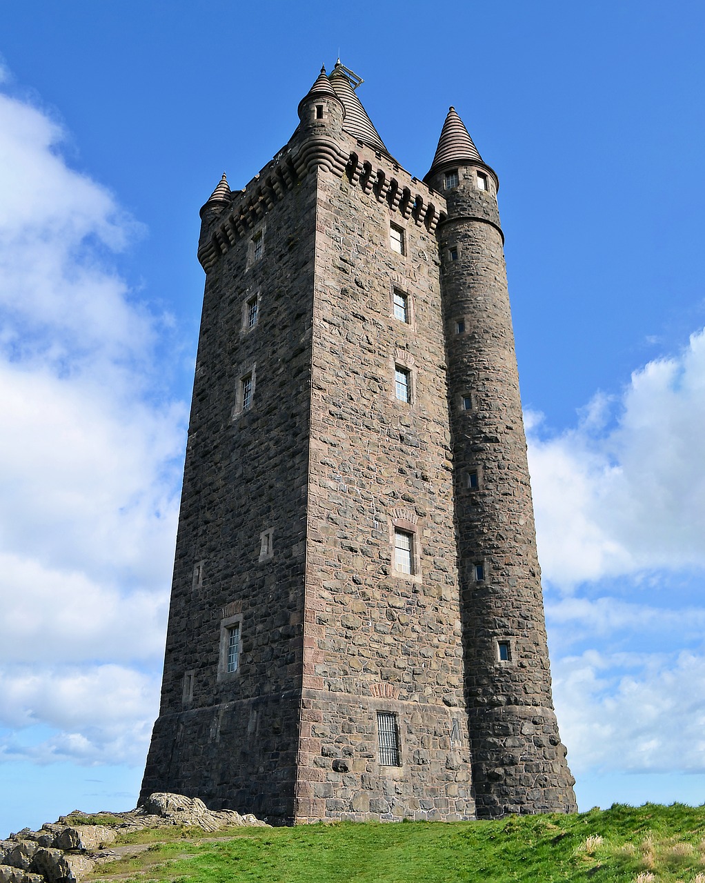 Image - scrabo tower tower newtownards