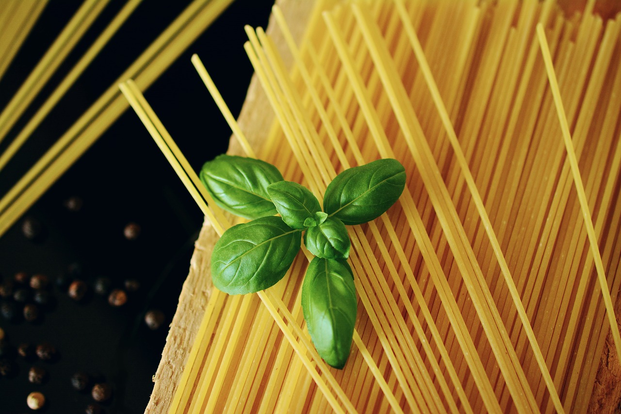 Image - spaghetti basil noodles pasta