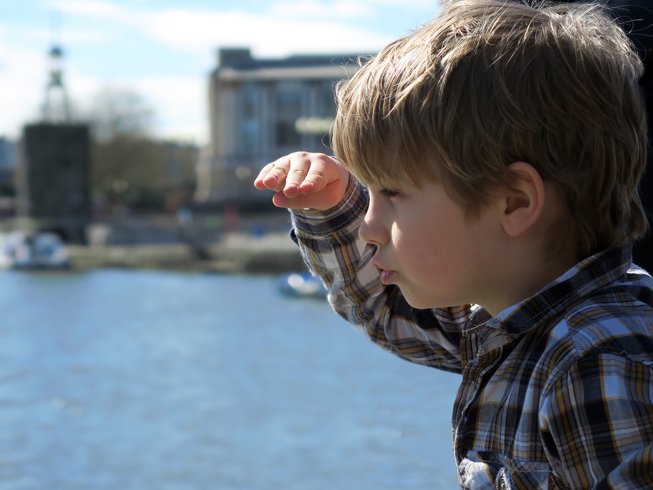 Image - boy harbor child summer travel