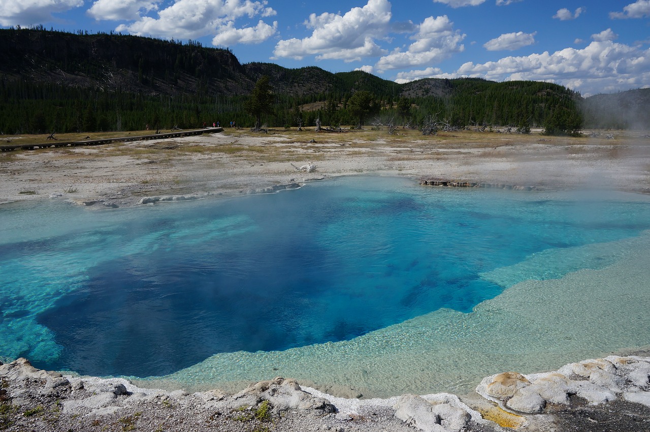 Image - yellowstone geezer park