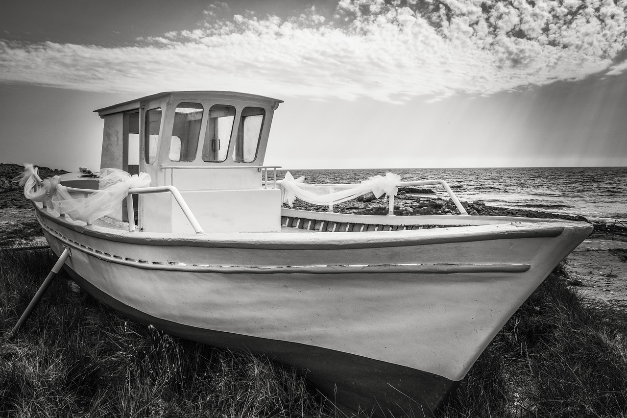 Image - boat grounded decorative sky