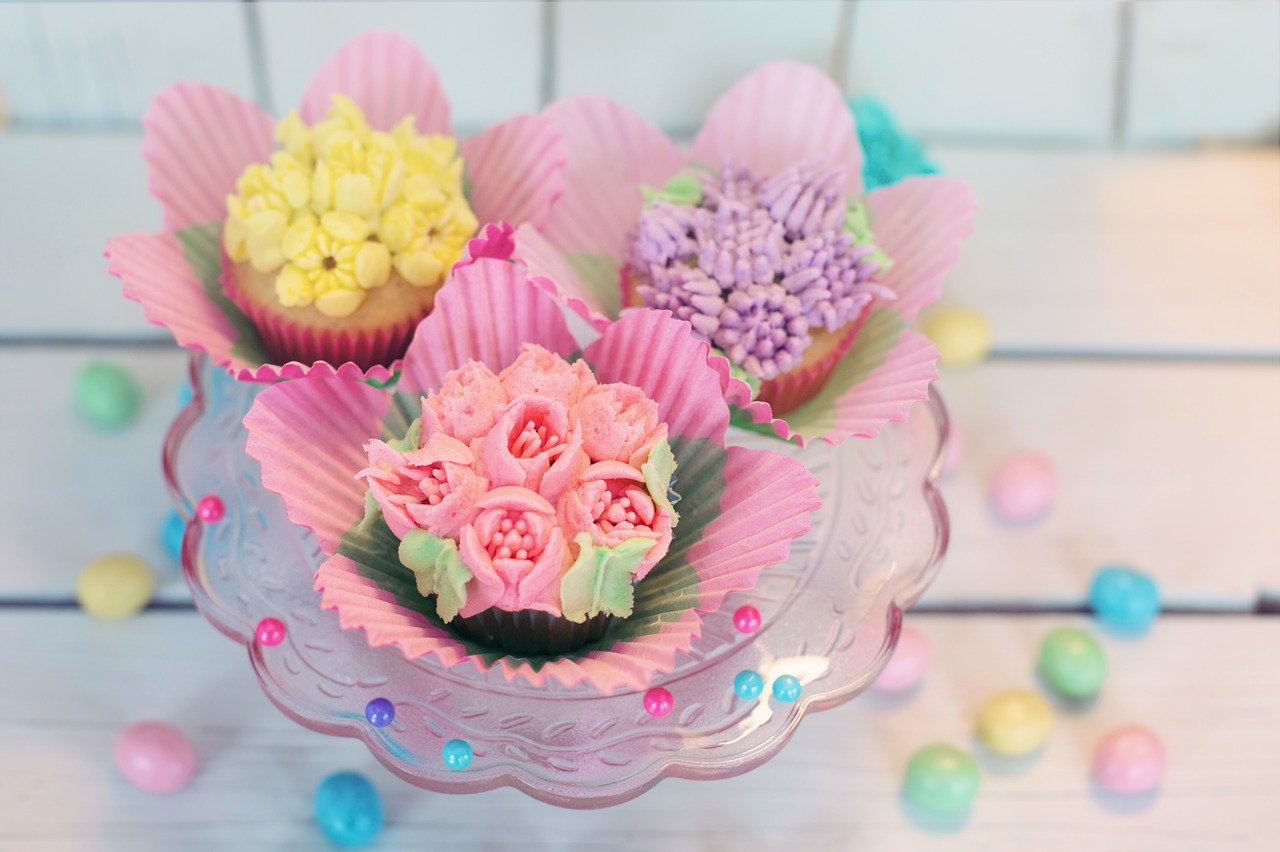 Image - cupcakes floral pastel easter cake