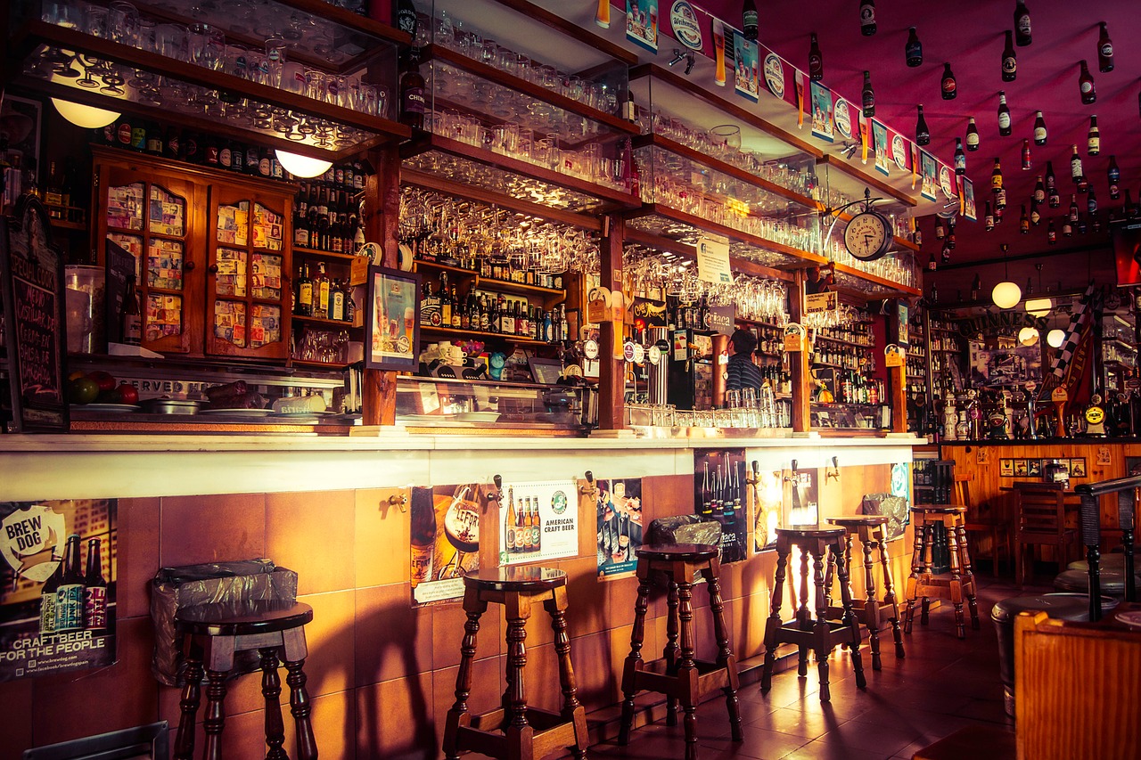 Image - bar pub cafe establishment stools