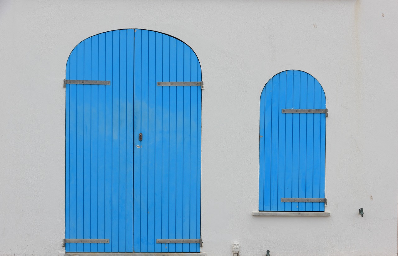 Image - italy sardinia alghero seafront