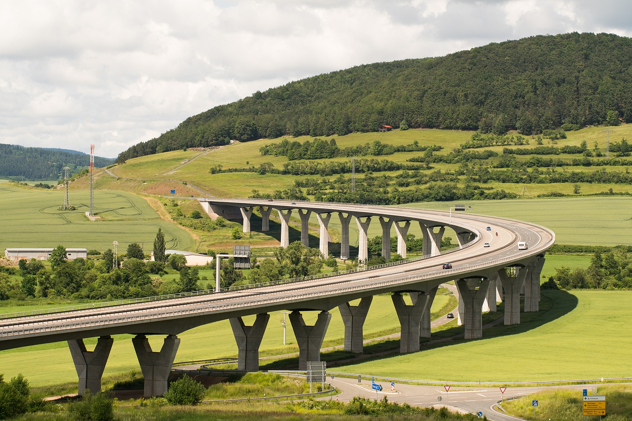 Image - highway traffic landscape