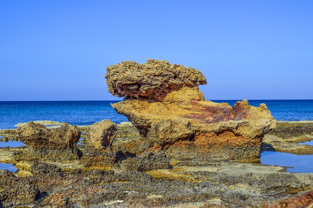 Image - rock limestone formation erosion