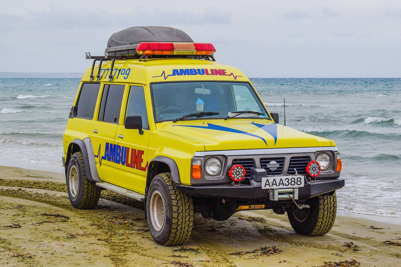 Image - ambulance beach emergency rescue