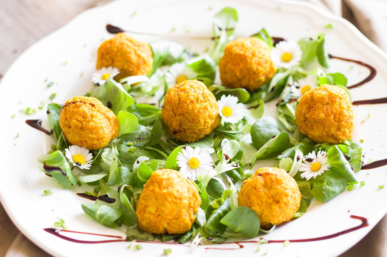 Image - falafel salad curry egg easter