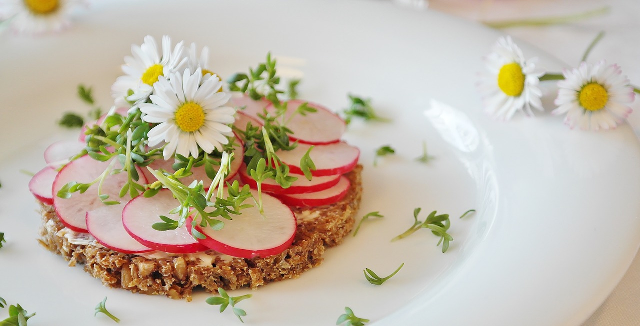 Image - radishes bread bread and butter