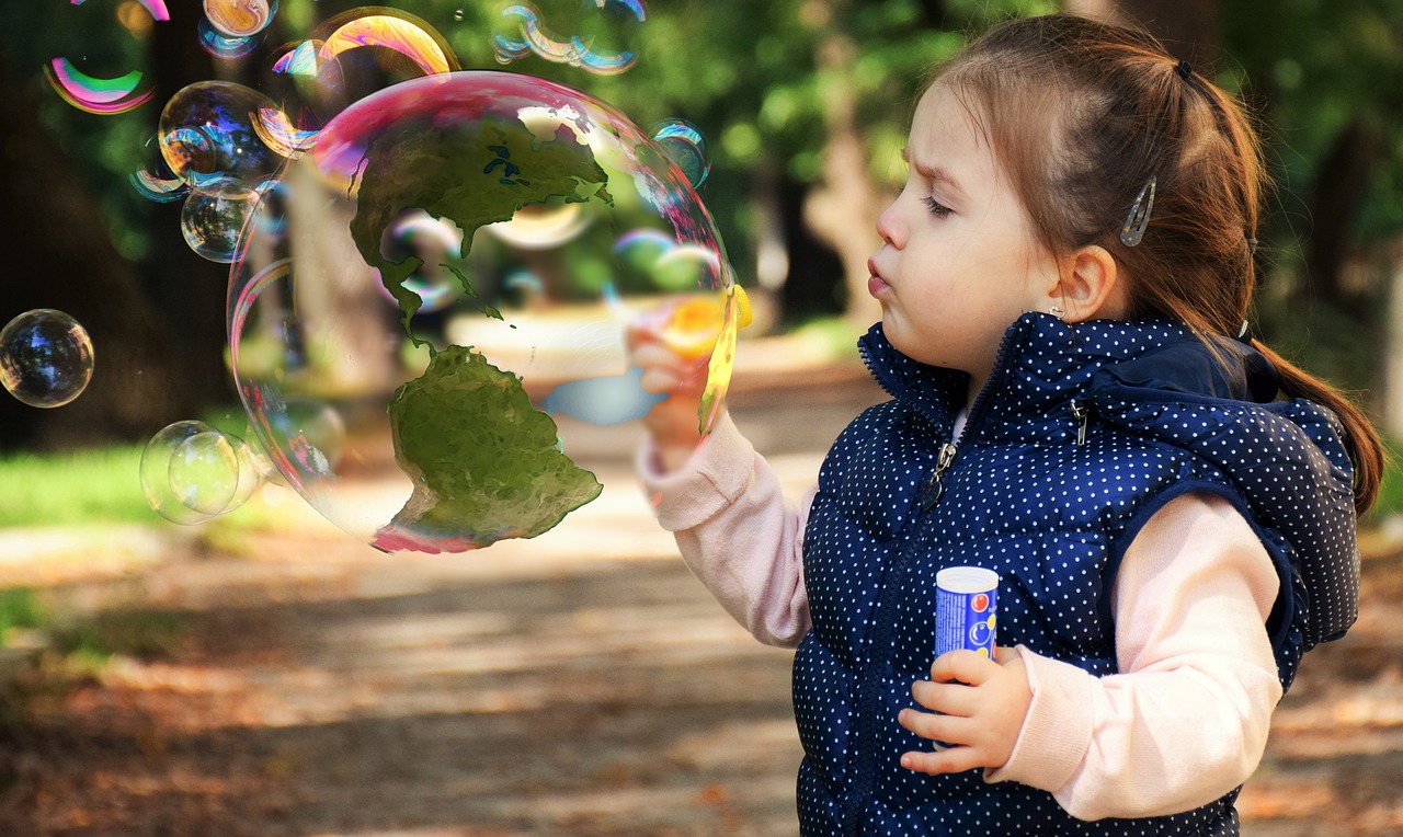 Image - child soap bubble globe america