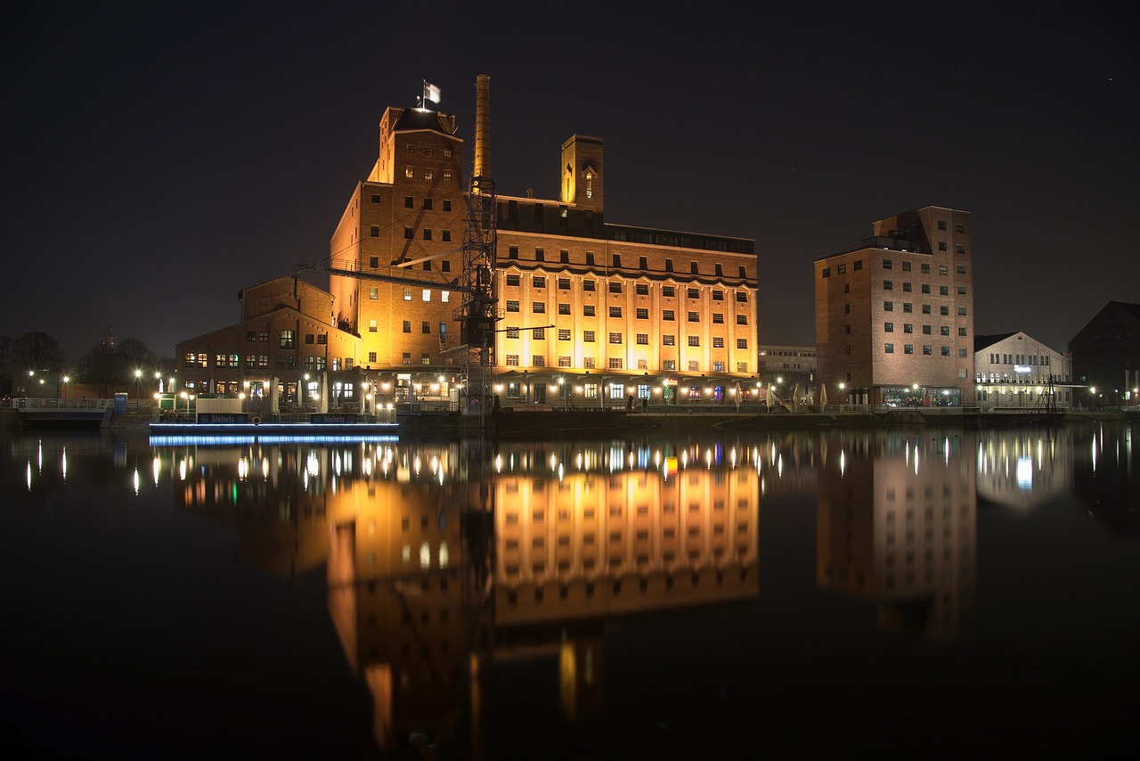 Image - duisburg inner harbour water