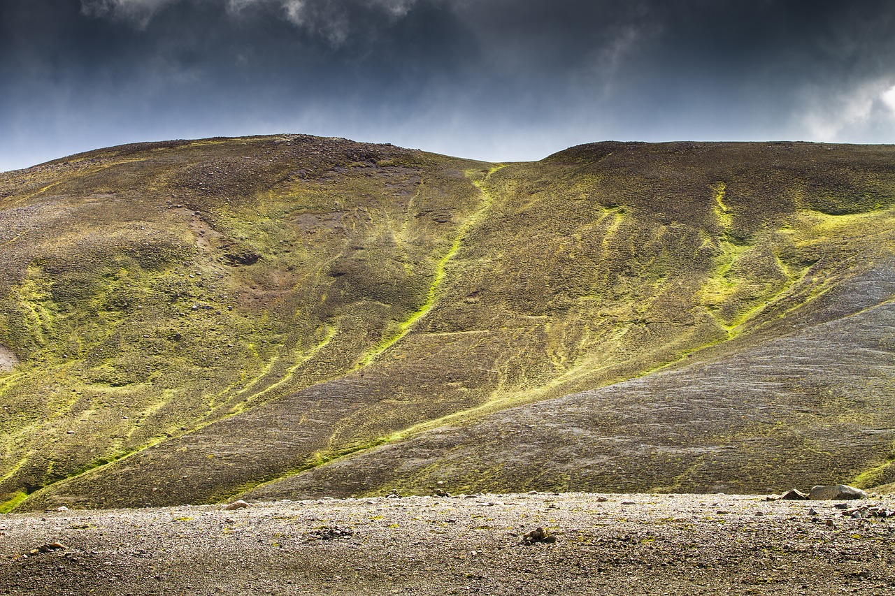 Image - iceland mountainside green brown