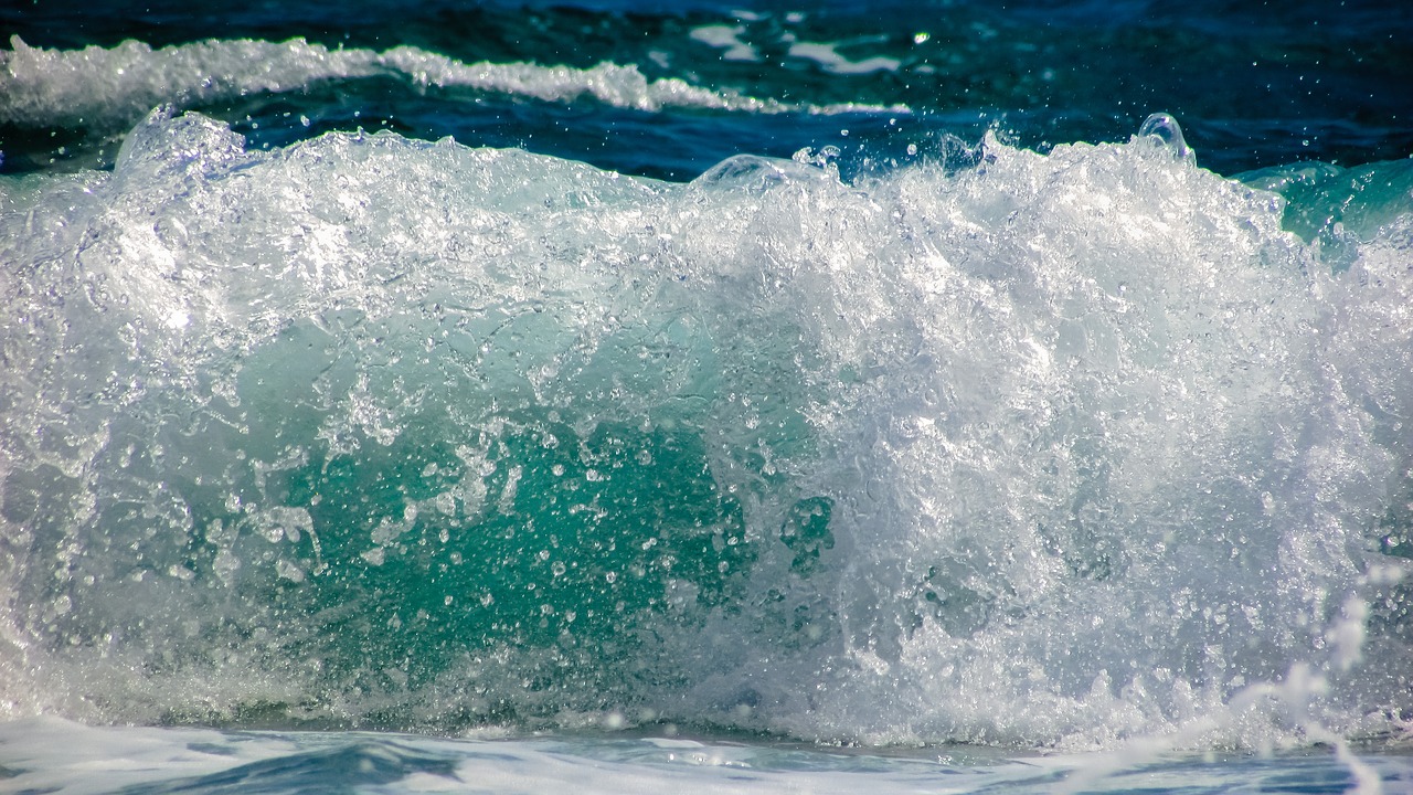 Image - wave splash water liquid drop