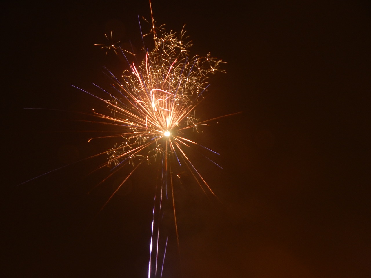 Image - sparkler radio glow fireworks