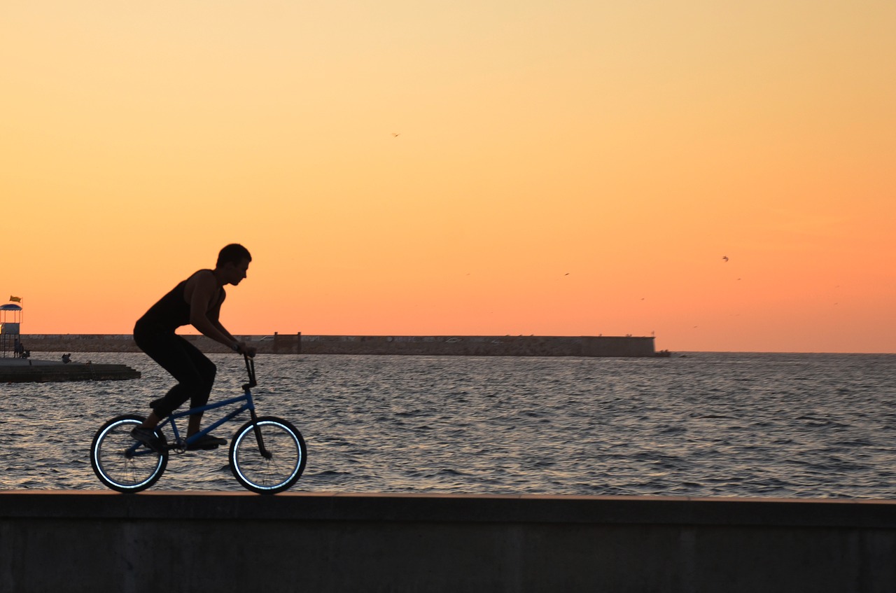 Image - cyclist sports bike sea order