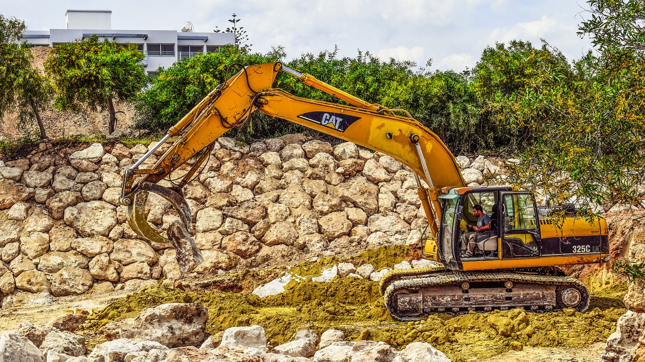 Image - heavy machine excavator yellow