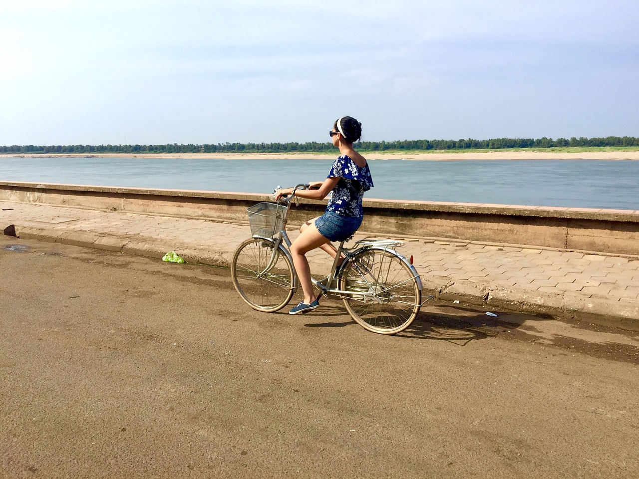 Image - mekong river bicycle holiday asia