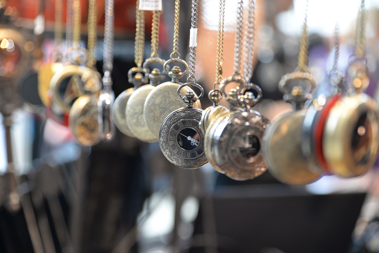 Image - comiccon steampunk pocket watch