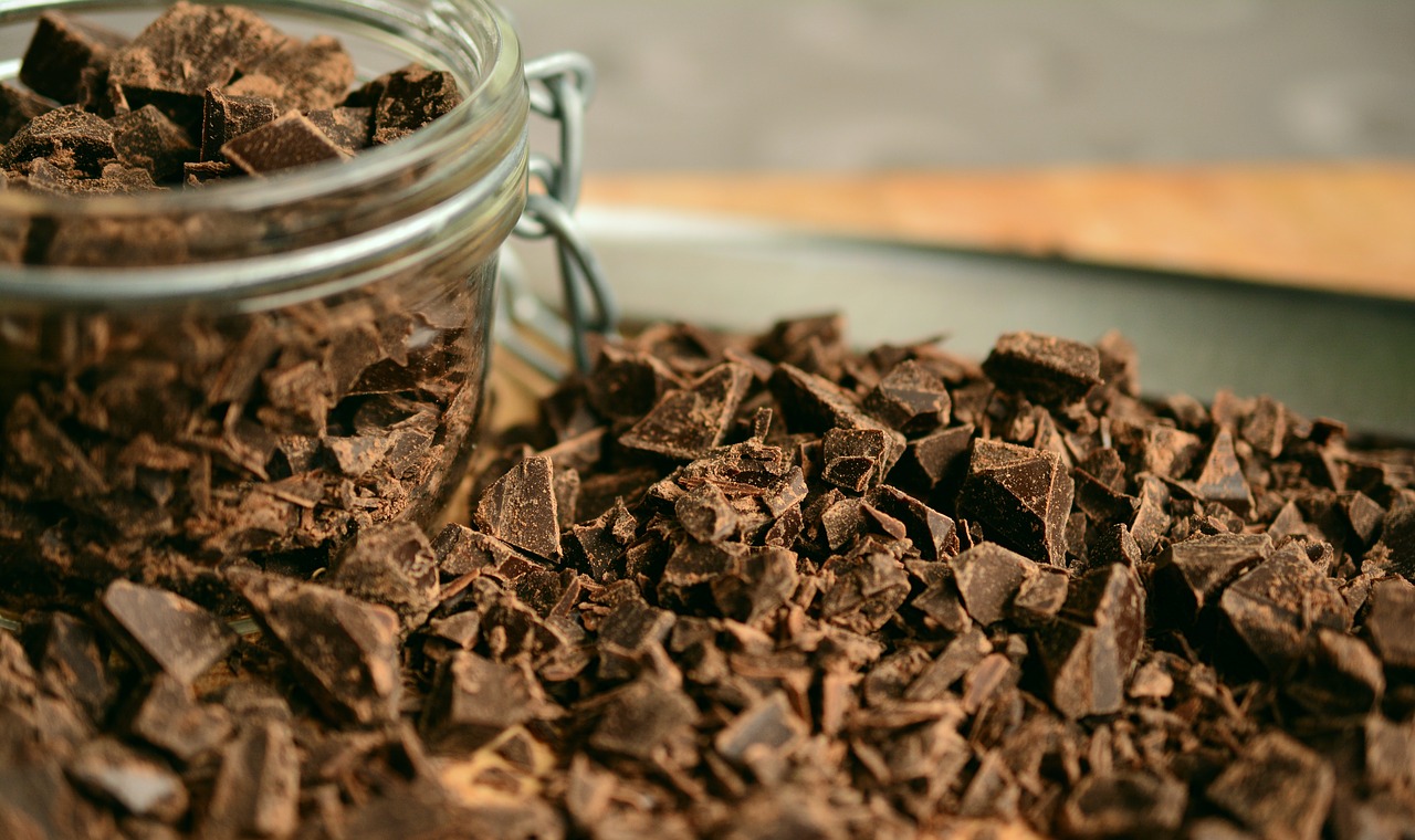 Image - chocolate shaving chopped chocolate