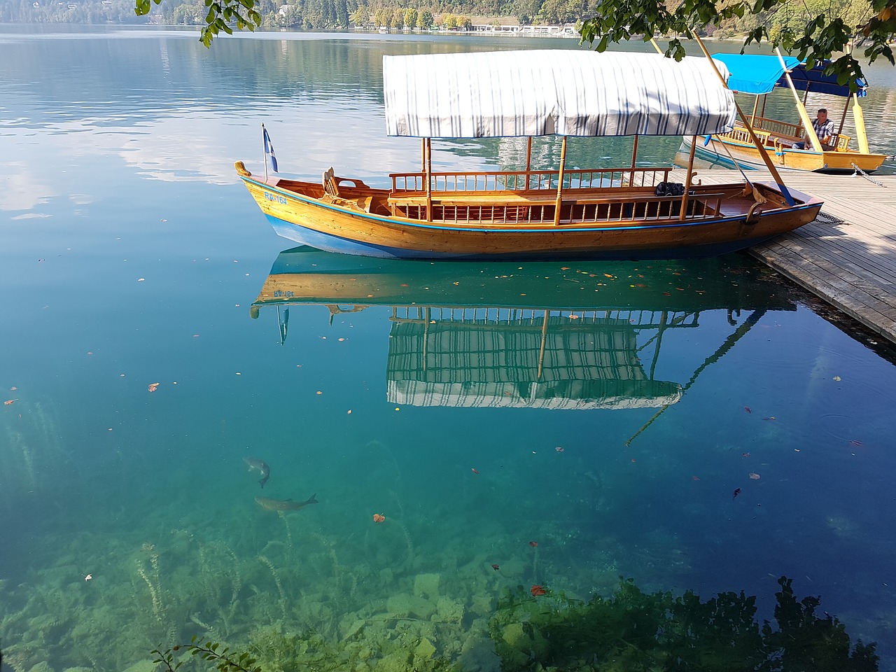 Image - lake castle boat travel nature