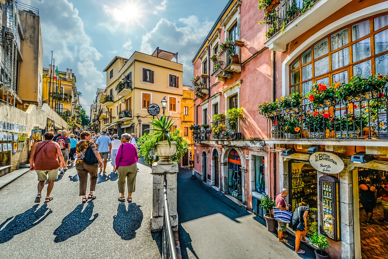 Image - taormina sicily friends tourist