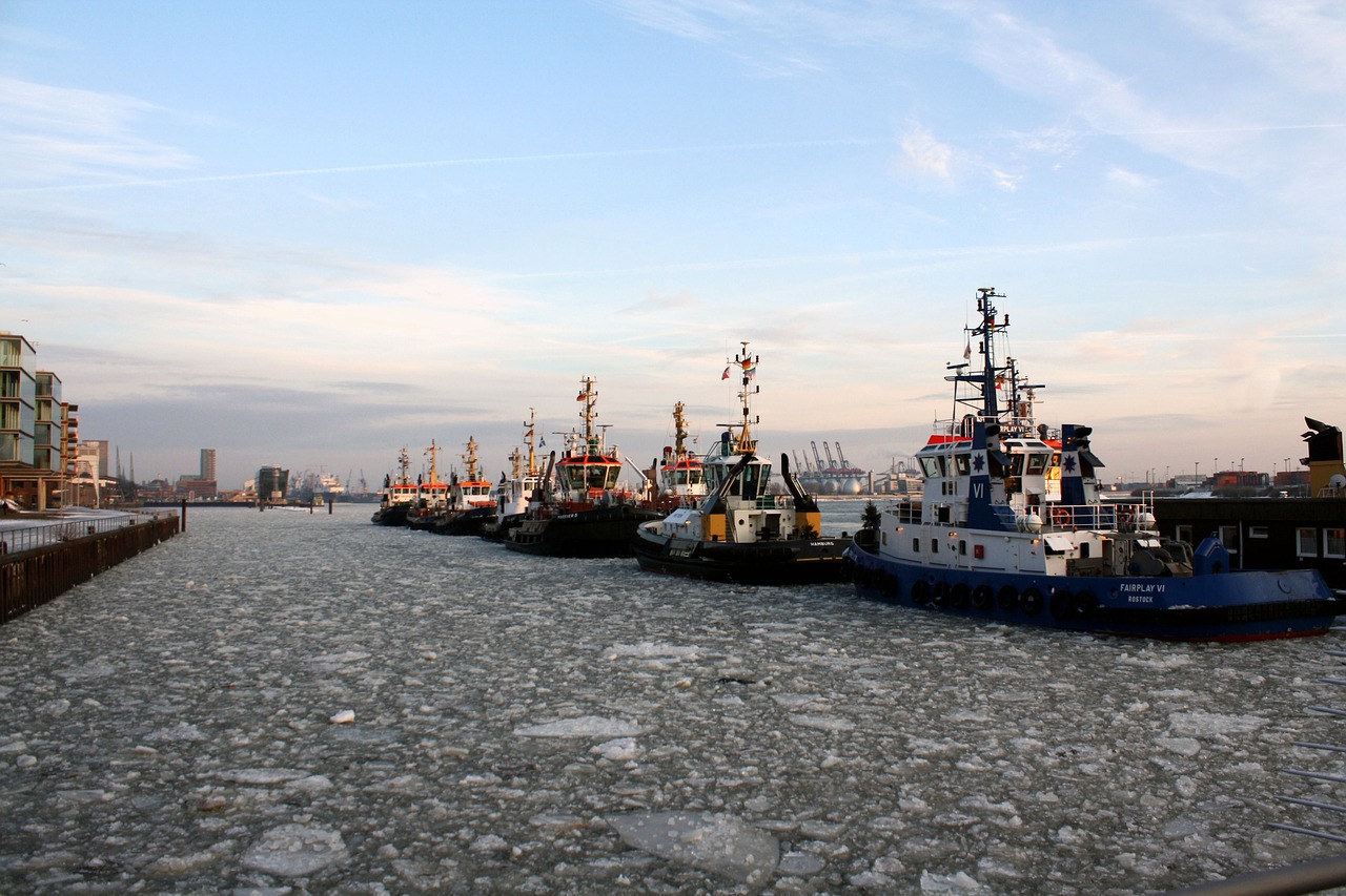 Image - port ships tug ice texture winter