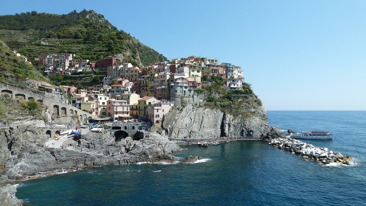 Image - manarola liguria italia amalfi