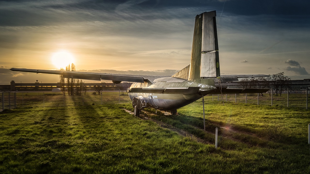 Image - stop aircraft tempelhof lost plane