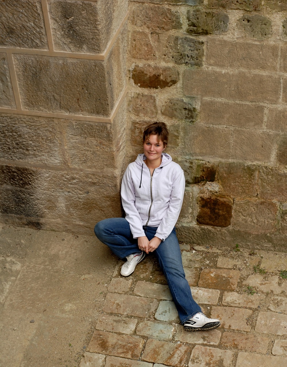Image - girl character wall stones top