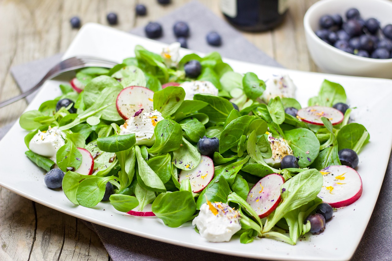 Image - salad spring radishes blueberries