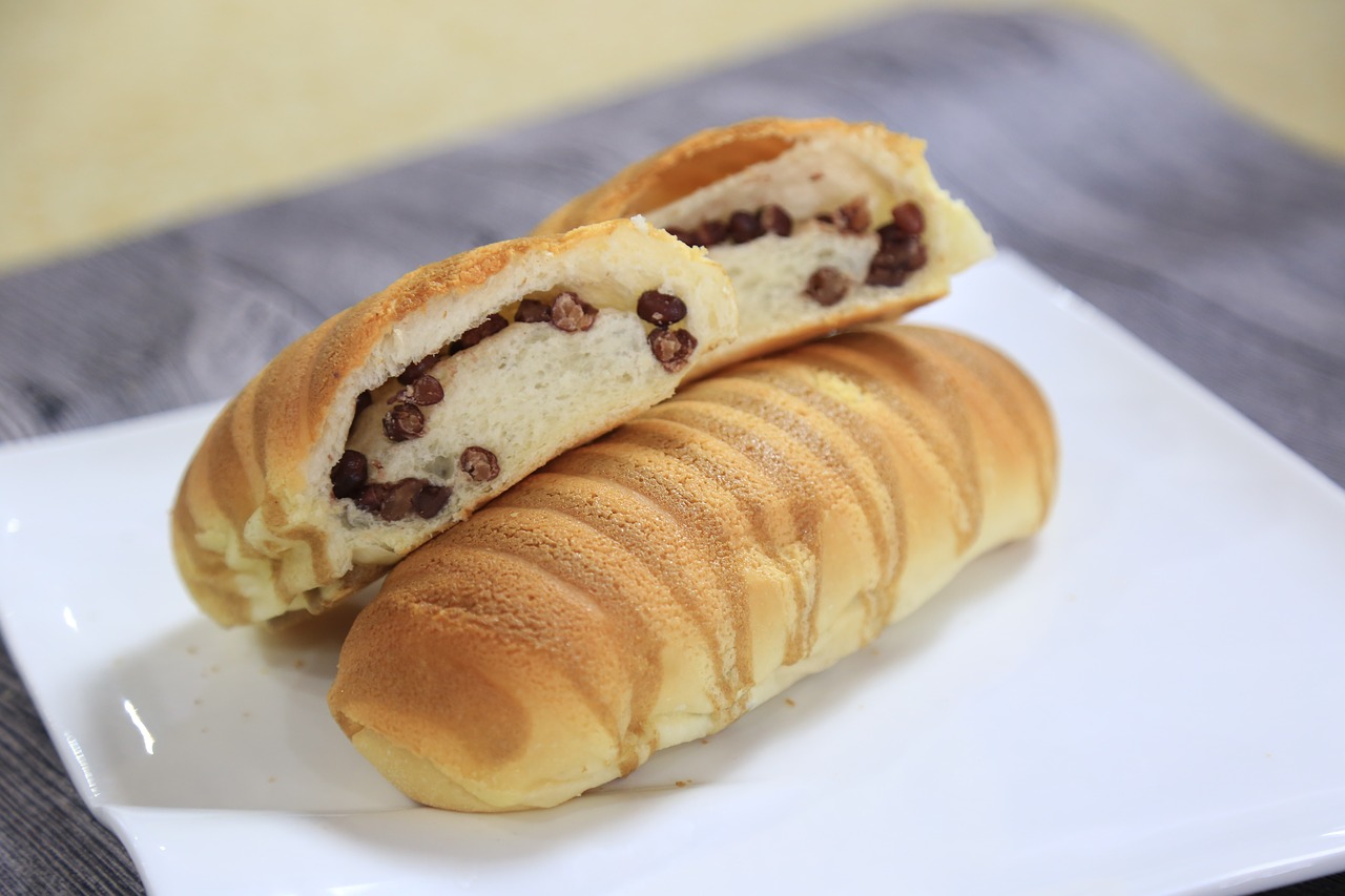 Image - bread food red beans dessert sweet