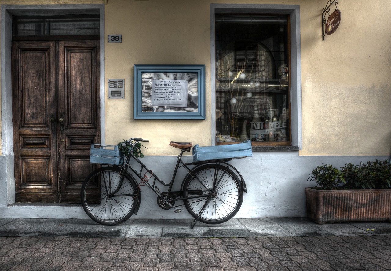 Image - bicycle tuttomele cavour torino