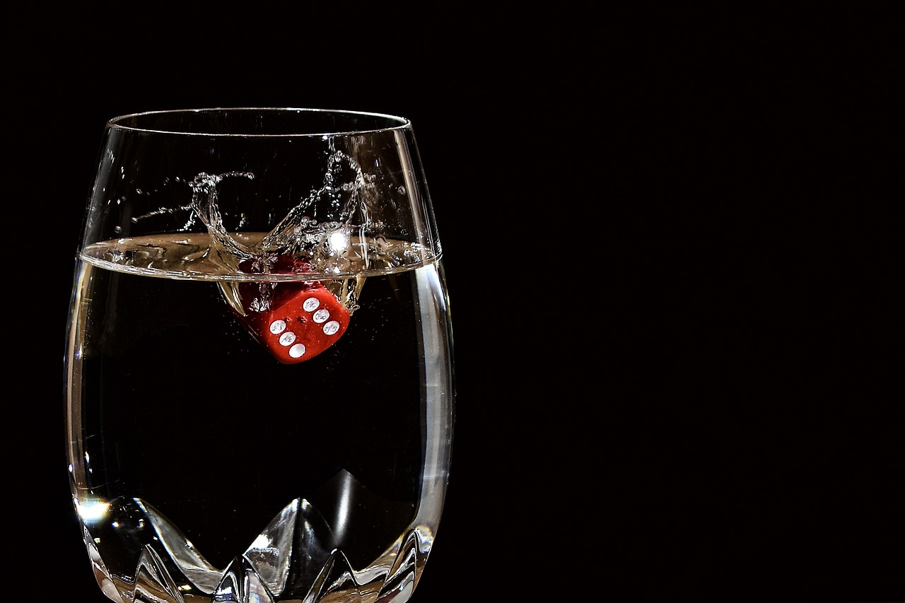 Image - drop of water glass cube water