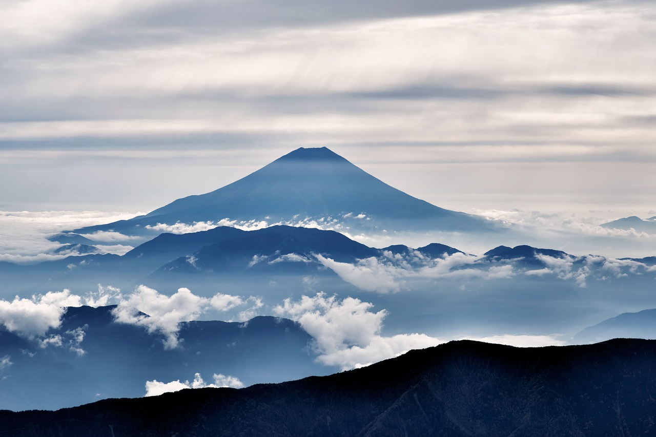 Image - mt fuji silhouette cloud landscape