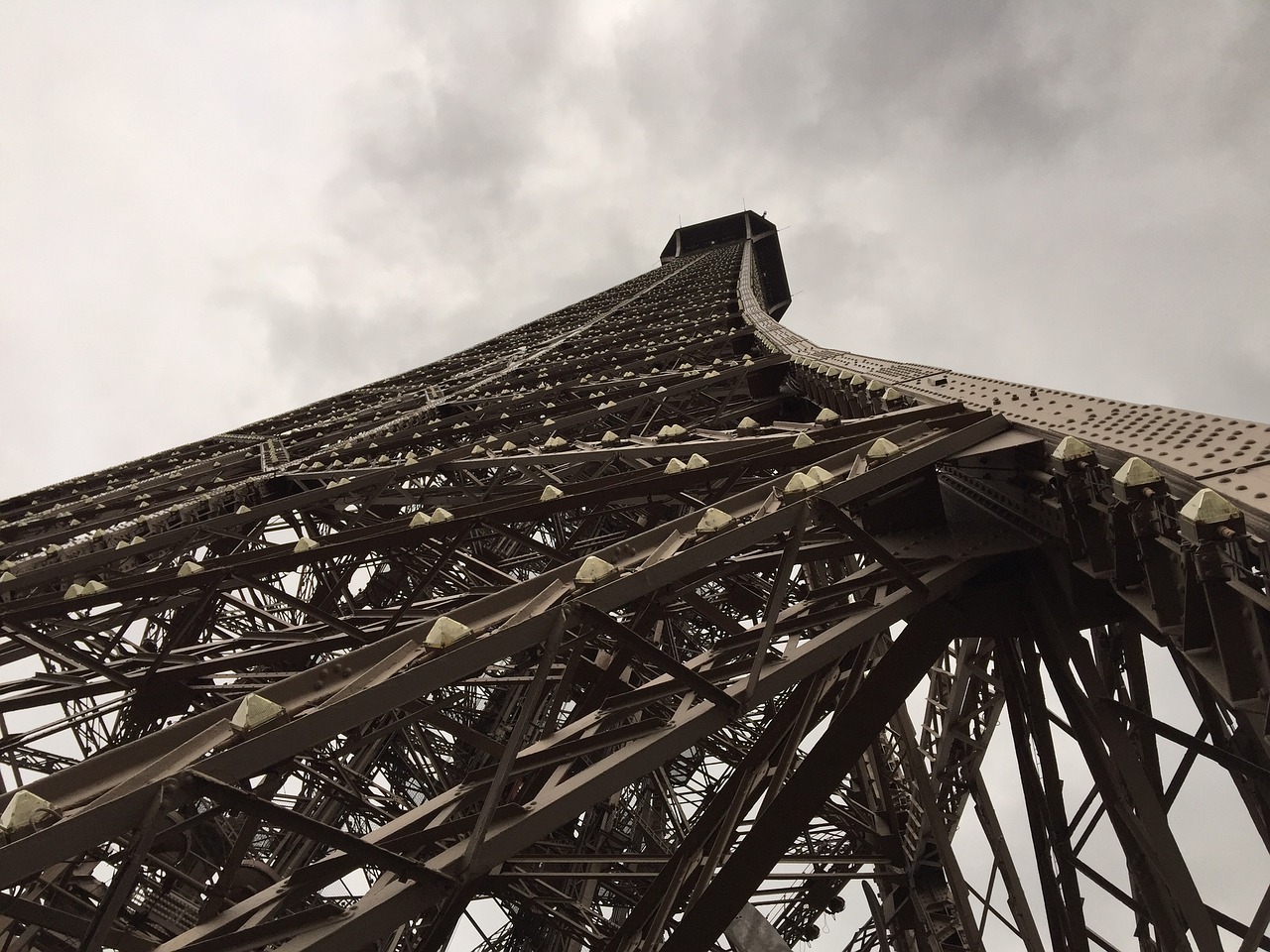 Image - paris eiffel tower steel cloud