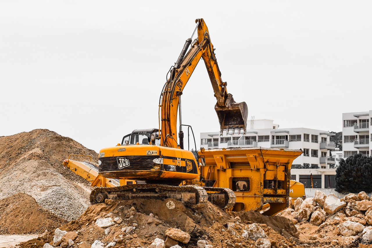 Image - construction site heavy machines