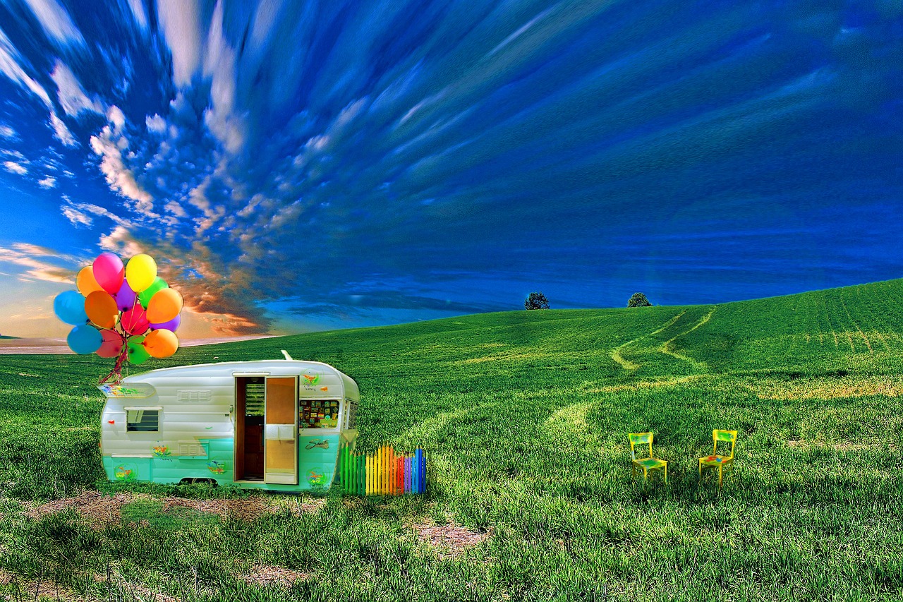 Image - caravan meadow holiday summer