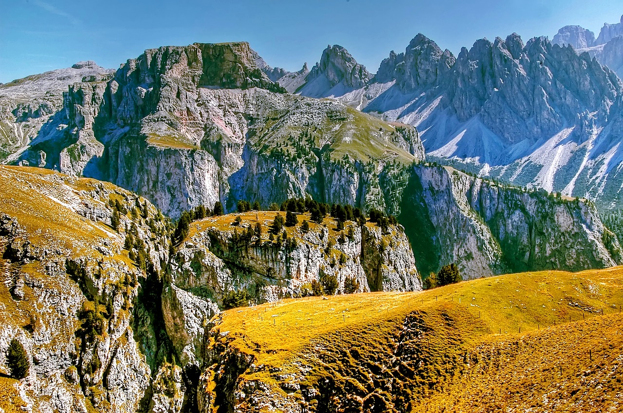 Image - dolomites mountains italy