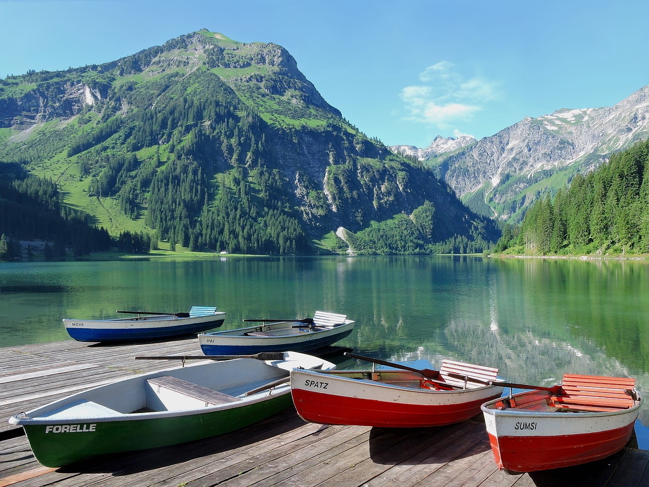 Image - boats rowing boats vilsalpsee