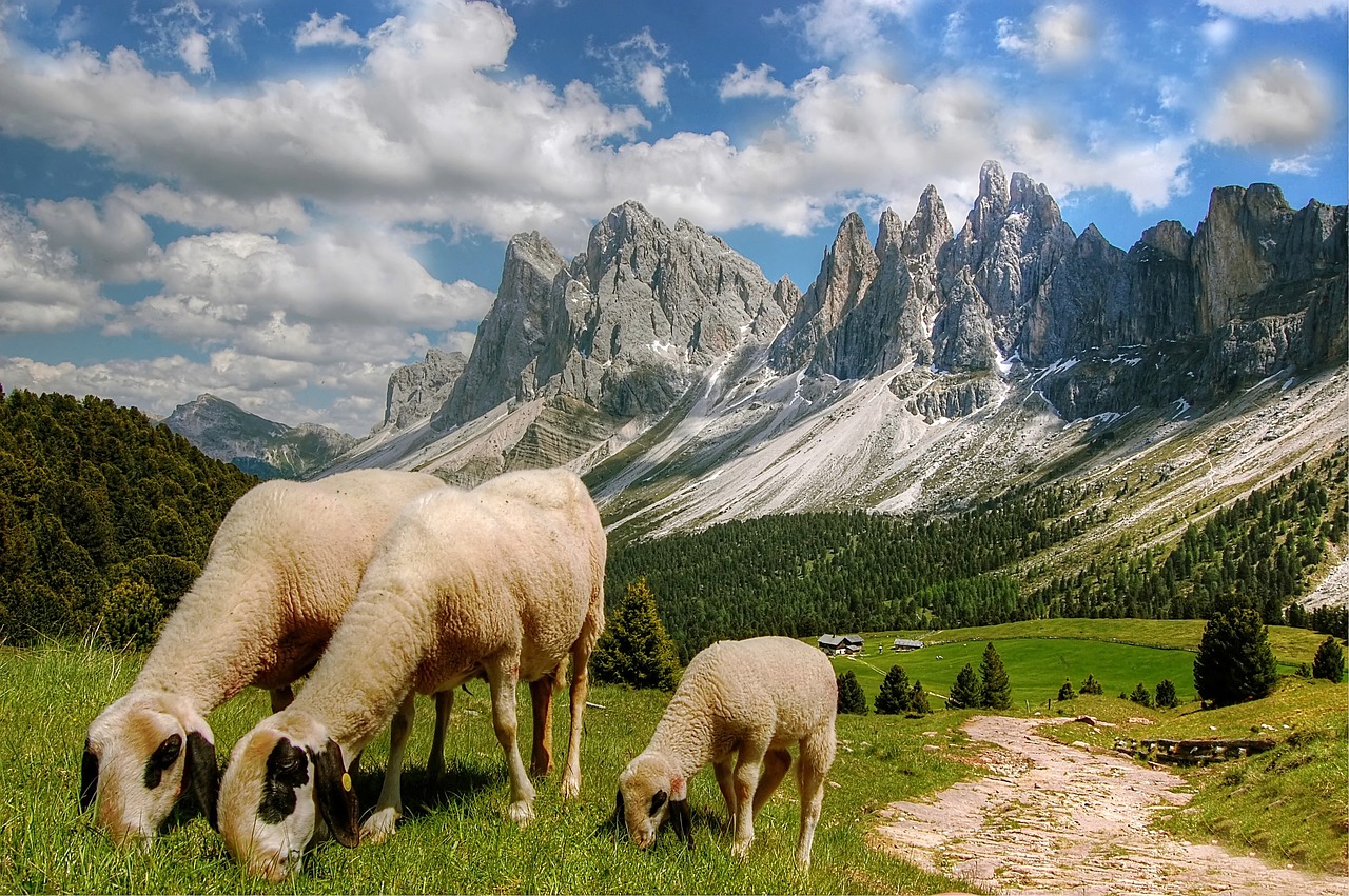 Image - dolomites mountains south tyrol