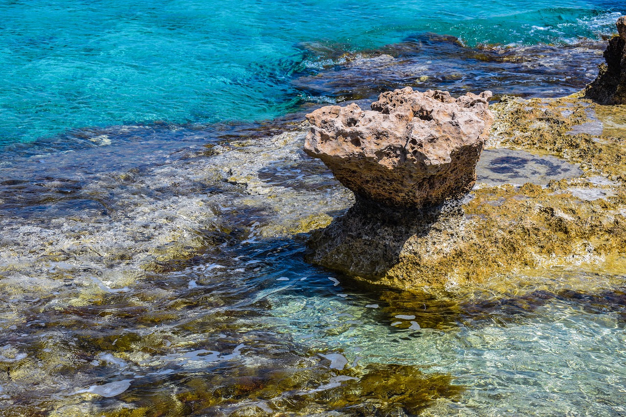 Image - rock sea transparent turquoise