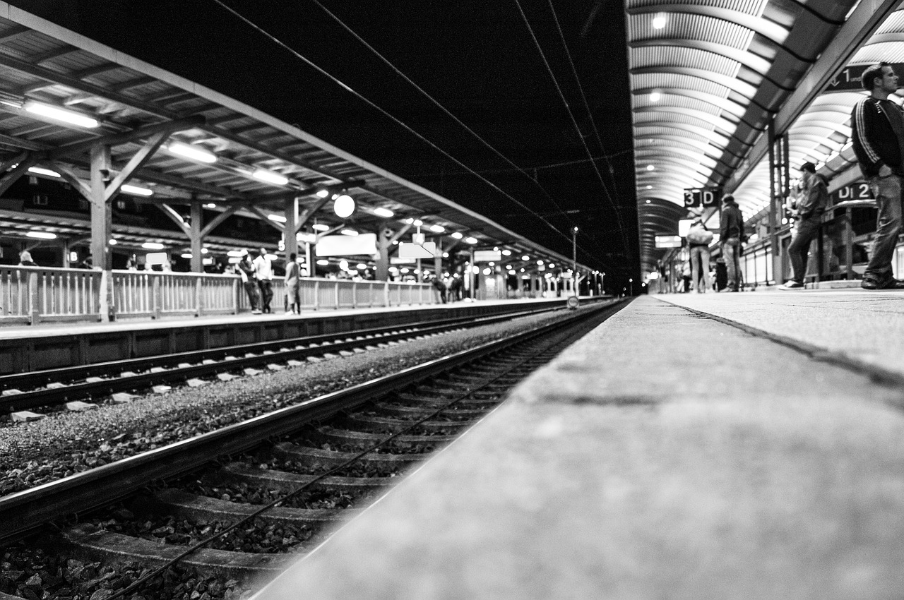 Image - railroad track wait black and white
